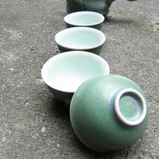 壺中天地，杯里乾坤 當(dāng)代陶瓷茶具的文化意蘊